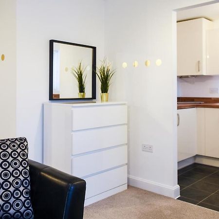 1 Bedroom Apartment Leamington Spa Hosted By Golden Key 沃里克 外观 照片